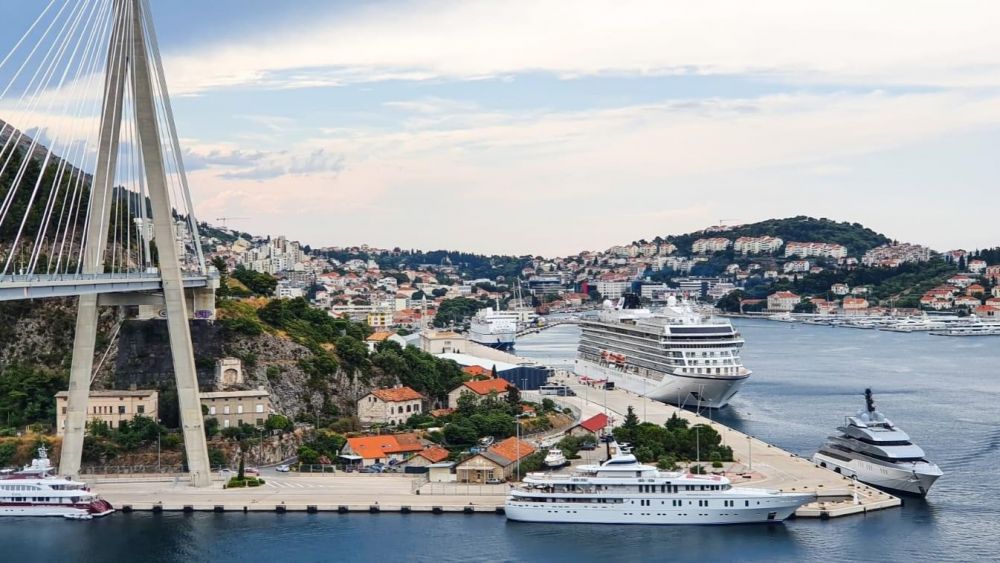 VIKING VENUS MAIDEN CALL AT DUBROVNIK PORT