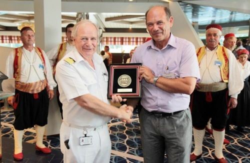 FIRST ARRIVAL OF MEIN SCHIFF 3