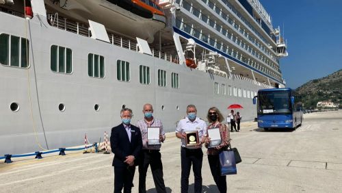 INAUGURALNI DOLAZAK BRODA VIKING MARS U LUKU DUBROVNIK