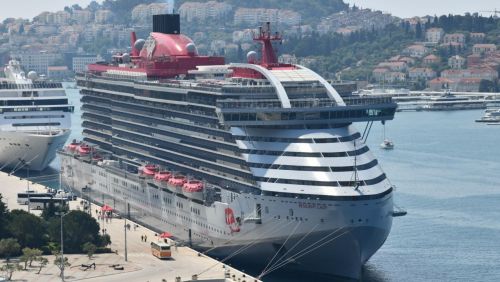 INAUGURALNI DOLAZAK BRODA RESILIENT LADY U DUBROVNIK